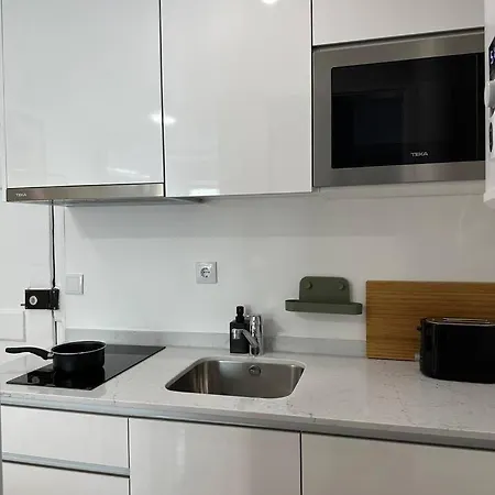 Apartament Chiado Comfort And Practicality On The 3rd Floor